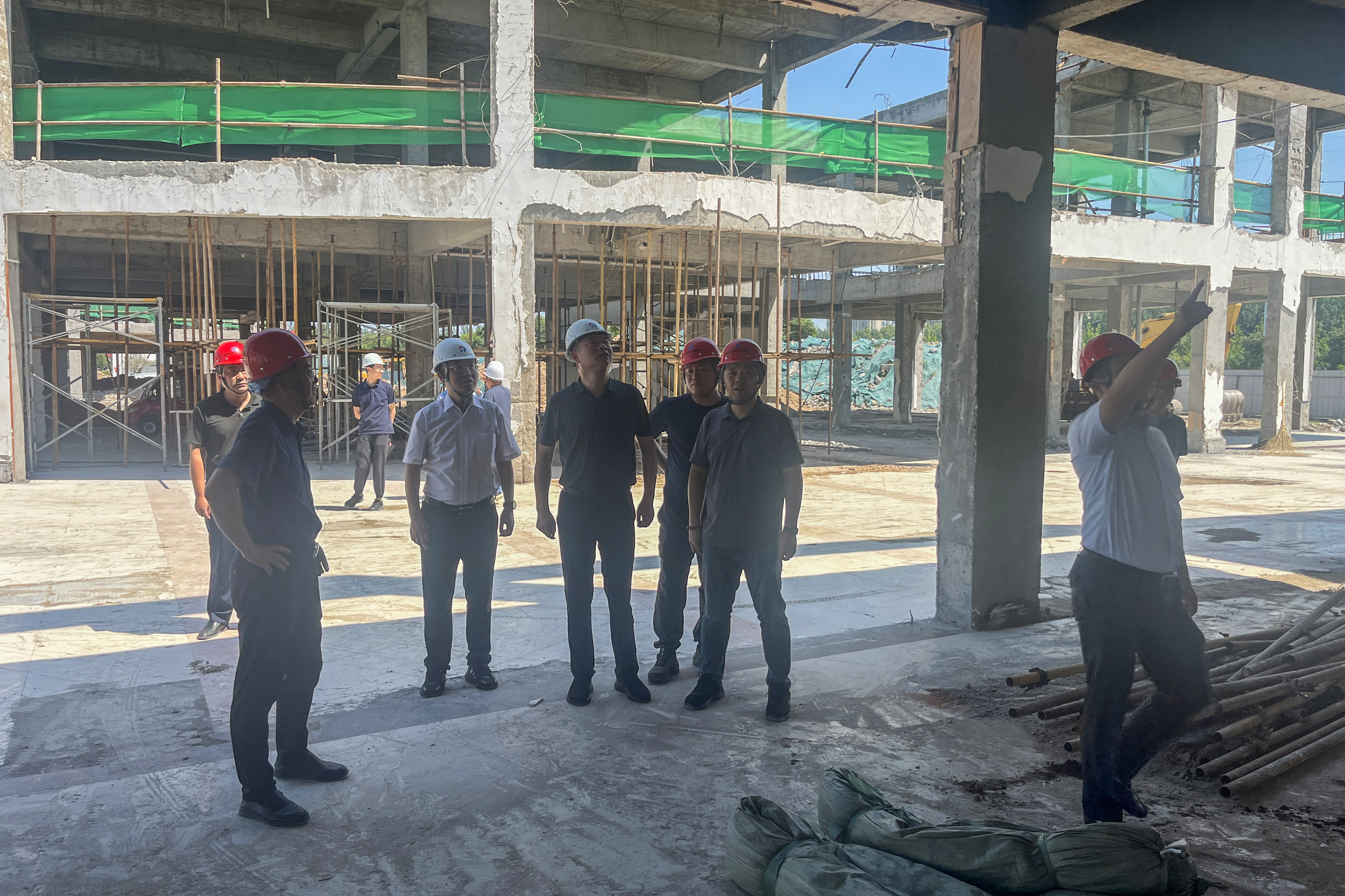 開封服務(wù)區(qū).jpg 開封服務(wù)區(qū).jpg